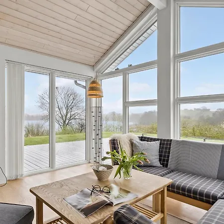 Fin Bolig I Med Sjøutsikt Feriehus Haderslev