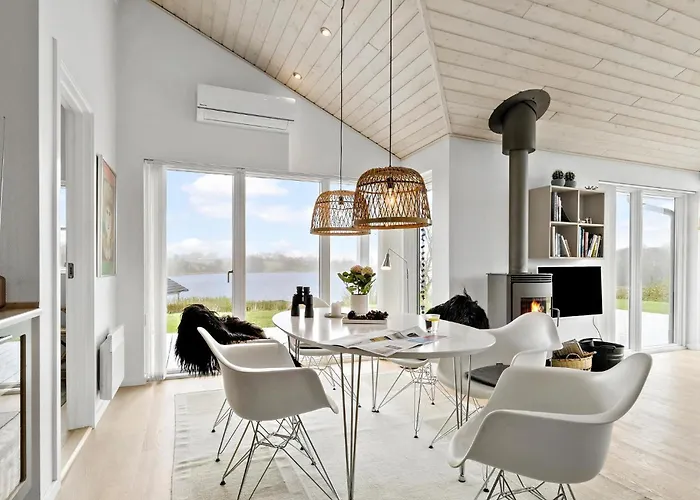 Ferienhaus In With View *